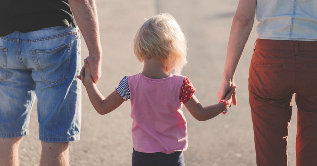 jak oszczędzać przy dziecku